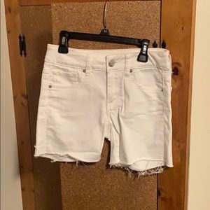 AE Shorts